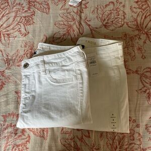 White American Eagle Jeggings